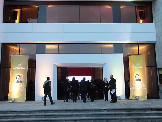 bf00bb_8ad863c79d3d41758a0ba85989aa7b6b_mv2